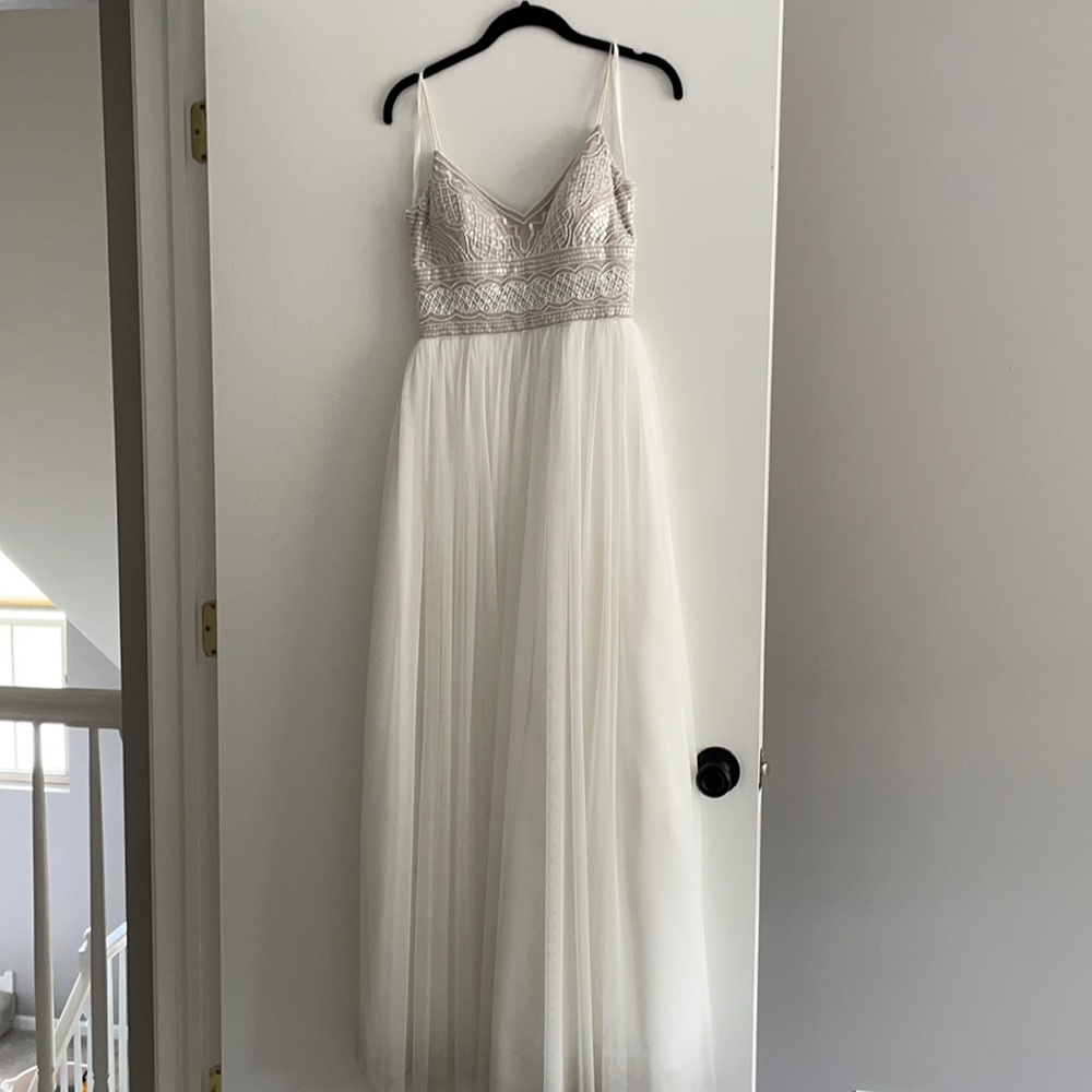 Size 0, Adrianna Papell Naya bridal dress